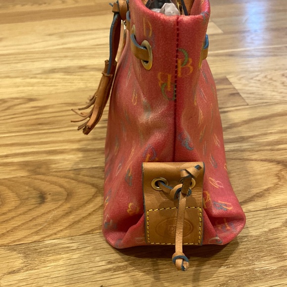 Dooney & Bourke Vintage Colored Pattern Pink Handbag - Picture 4 of 16